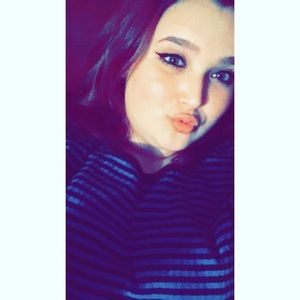 Meet your Posher, Carrie