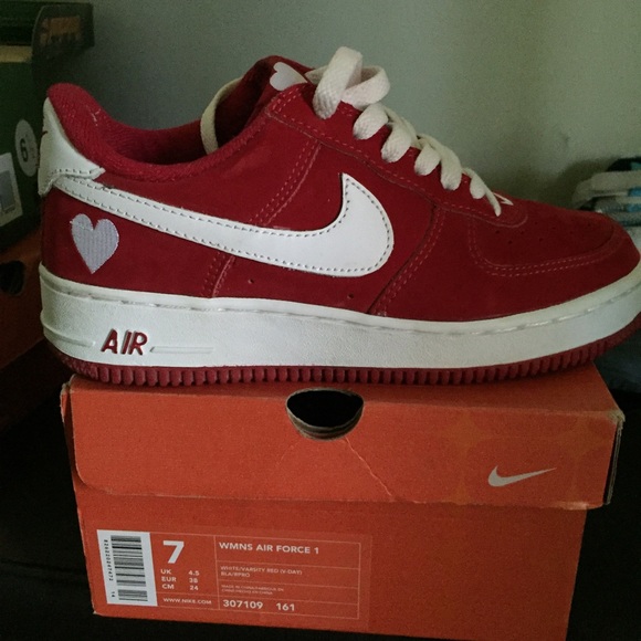 Women's Air Force ones -- rare!