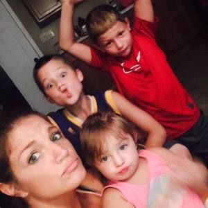 Meet your Posher, Leslie