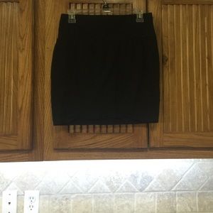 Black cotton/spandex mini skirt