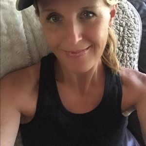 Meet your Posher, Rebecca