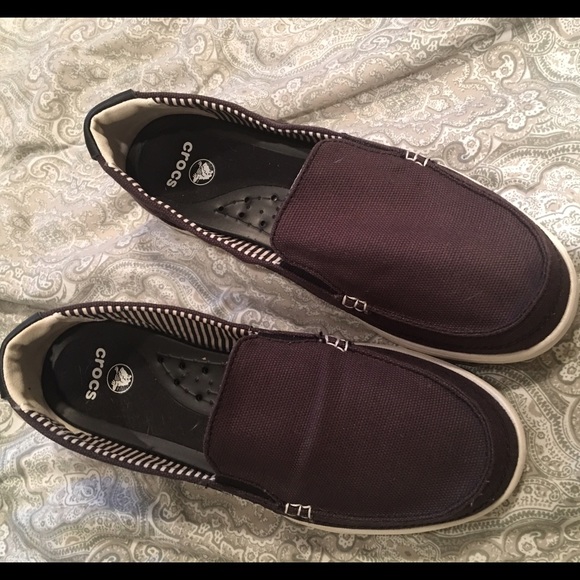 Navy Croc Boat Shoes