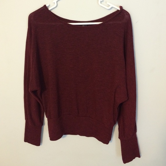 ✨Moving Sale✨ burgundy dolman top