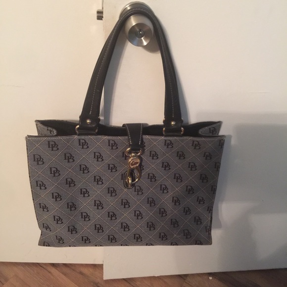 Dooney & Burke lap top bag or large bag tote