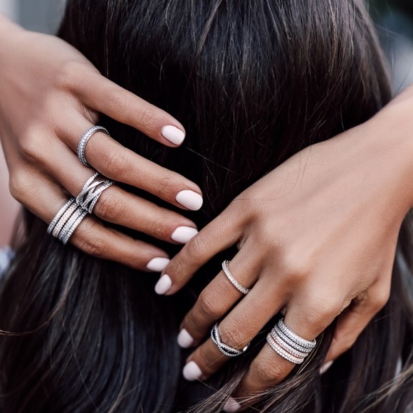 Pandora Ring