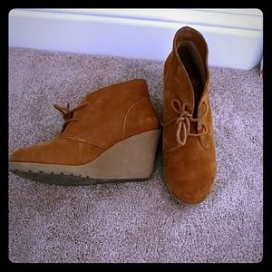 Merona wedged chukas