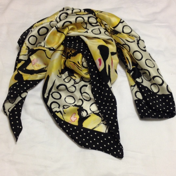LAST DAY! Patterned silk scarf