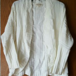 Thick knitted sweater/cardigan!