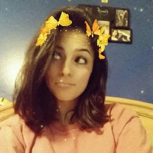 Meet your Posher, Lauren