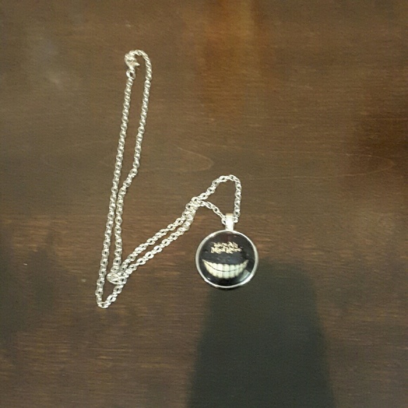 We're all mad here cabichon pendant - Picture 2 of 2