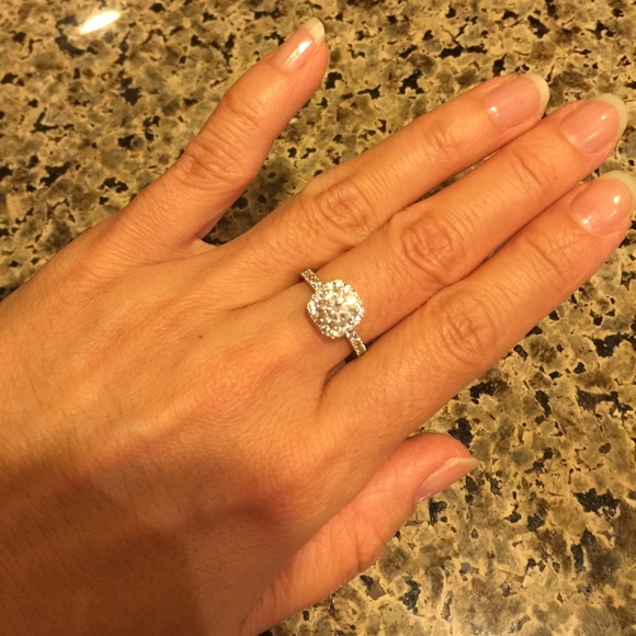 18 karat gold plated cubic ring size 6