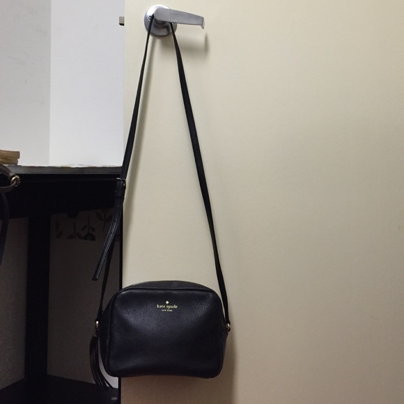 Kate Spade cross over body bag in great condition!
