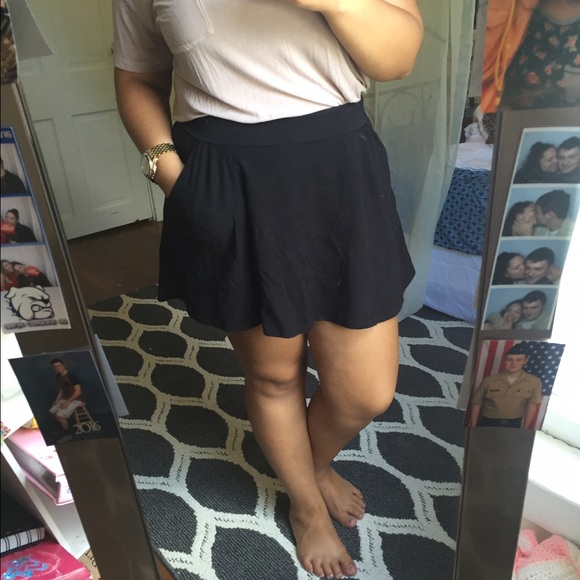 Forever 21 Skater Skirt w/ Pockets - Picture 1 of 3