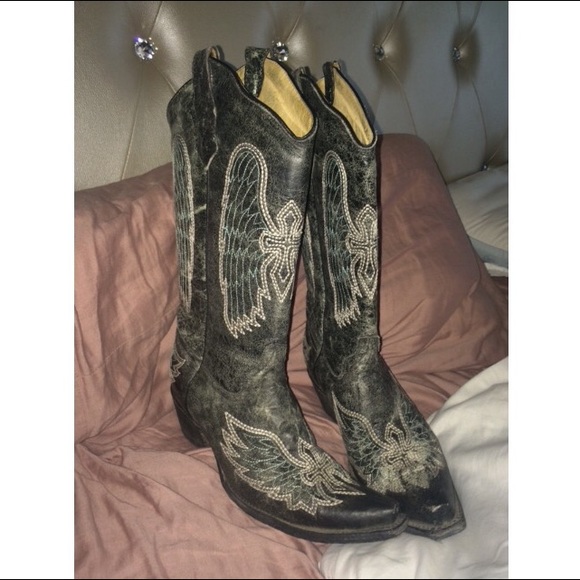 My boots!!!! 💙💙