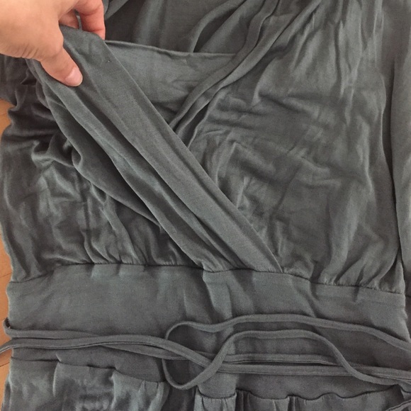 Silk Banana Republic Blouse - Picture 2 of 4