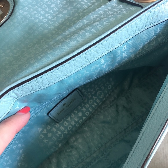 ✨Kate Spade NWT Astor Court Cynthia Shoulder Bag✨ - Picture 3 of 4