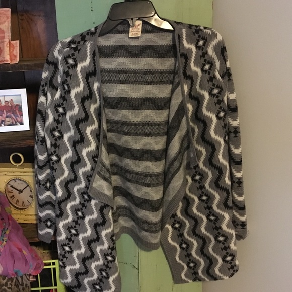 Aztec cardigan - Picture 1 of 1