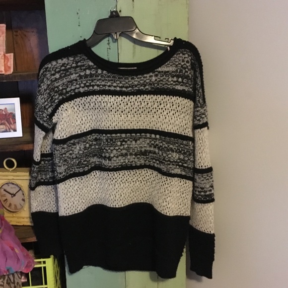 Knit sweater - Picture 1 of 1