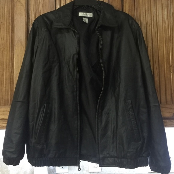 Leather jacket - Picture 1 of 2