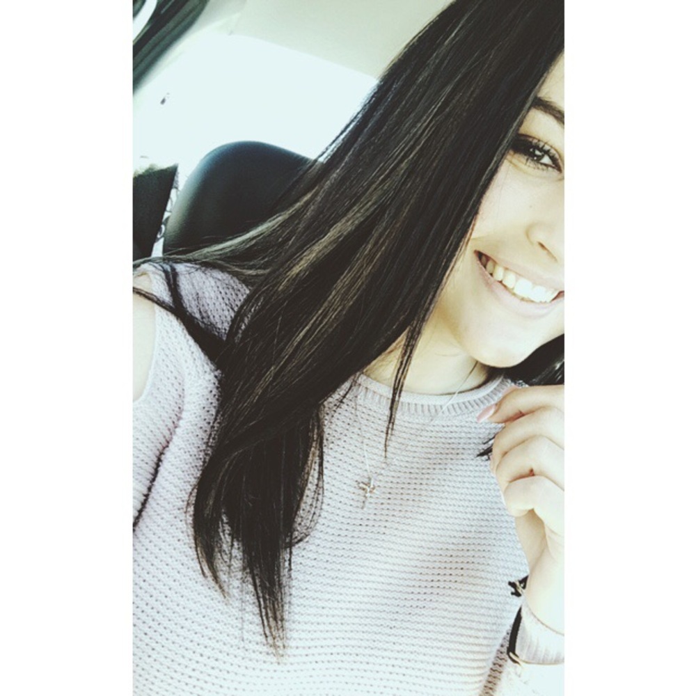 Meet your Posher, Mikaela