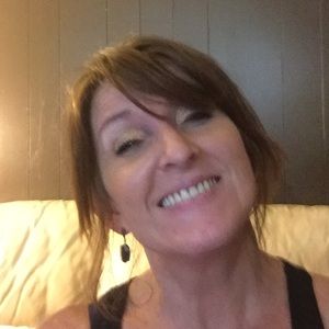 Meet your Posher, Pamela