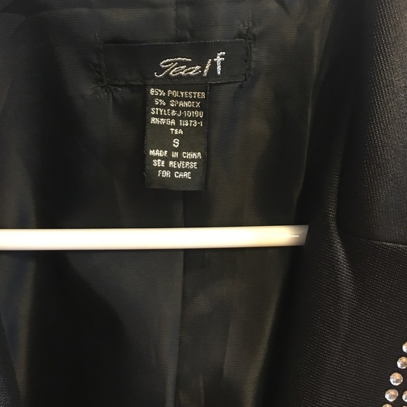 Black studded long sleeve blazer - Picture 2 of 3