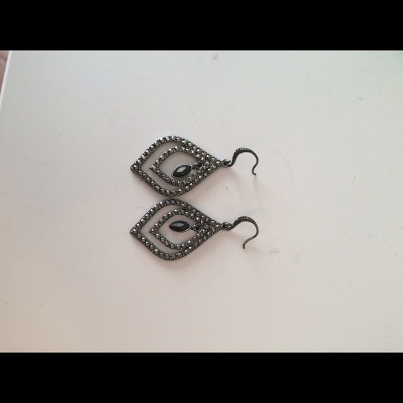 Earring bundle - Picture 4 of 4
