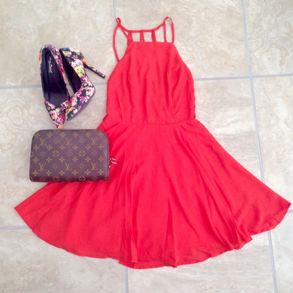 ✨ beautiful strappy coral dress - Picture 3 of 4