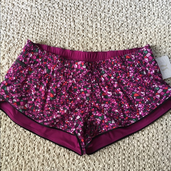 Lululemon Surf Short II, size 6