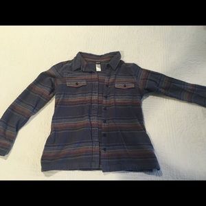 Women's flannel button down shirt