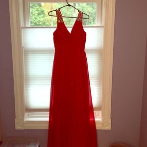 V-Neck Sleeveless Red Gown