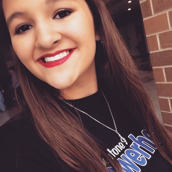 Meet your Posher, Paige