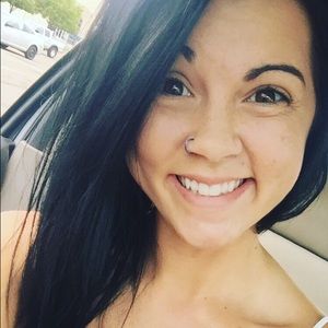 Meet your Posher, Casey