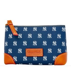 Dooney & Bourke New York Yankees Cosmetic Case