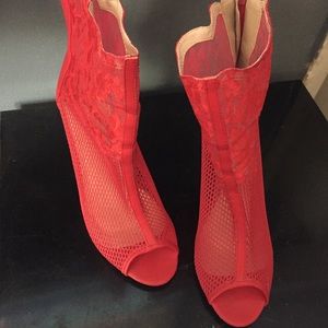 RED SEXY HEELS GREAT FOR WHATEVER OCCASION