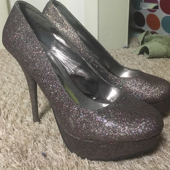 Sparkly Pumps