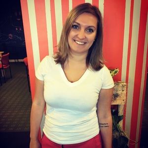 Meet your Posher, Hillary