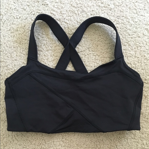 Lululemon black sports bra