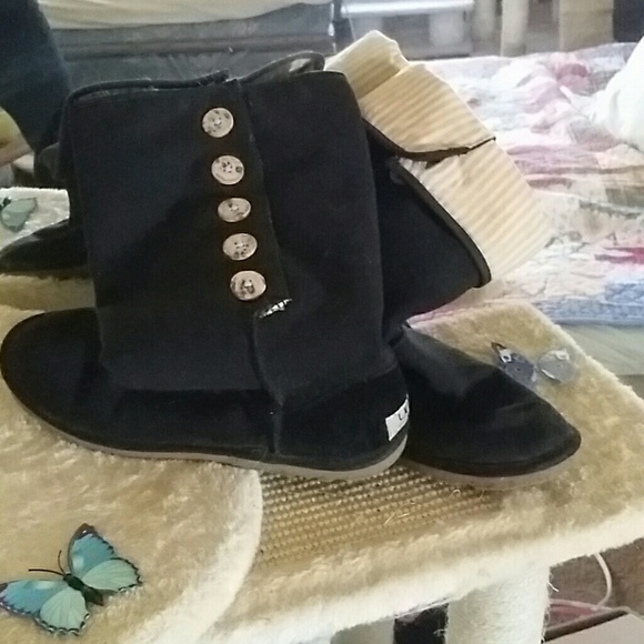 UGGS,CLOTH BOOTS