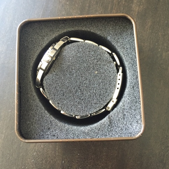 Fossil Watch - Picture 2 of 2