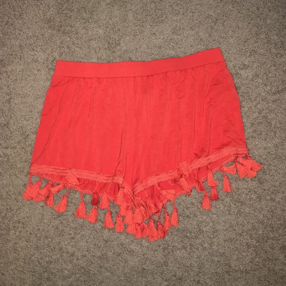 Adorable & comfy coral/orange shorts!!