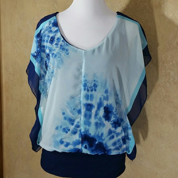 Studio M Top