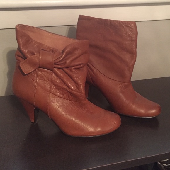 Steve Madden booties