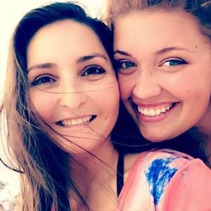 Meet your Posher, Caitlin