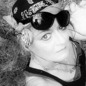 Meet your Posher, Kelli