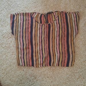 cropped blouse with buttons on the back