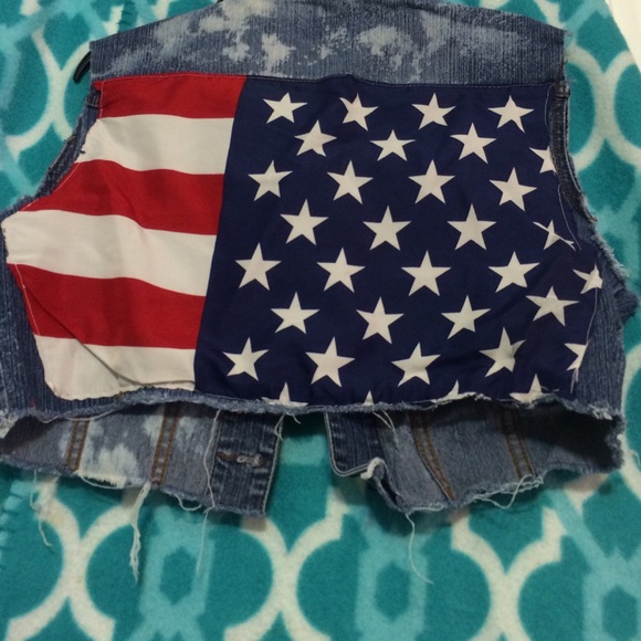 Jean jacket - Picture 2 of 4
