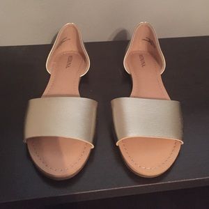 Gold sandal flats