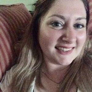 Meet your Posher, Desiree