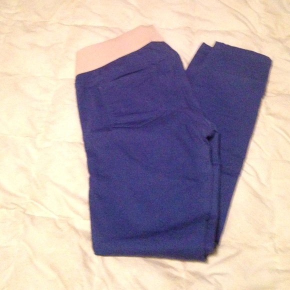 Blue maternity skinny jeans